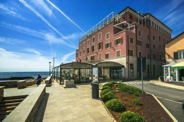 Rotonda Inn Novigrad Novigrad Istria Kültér fotó