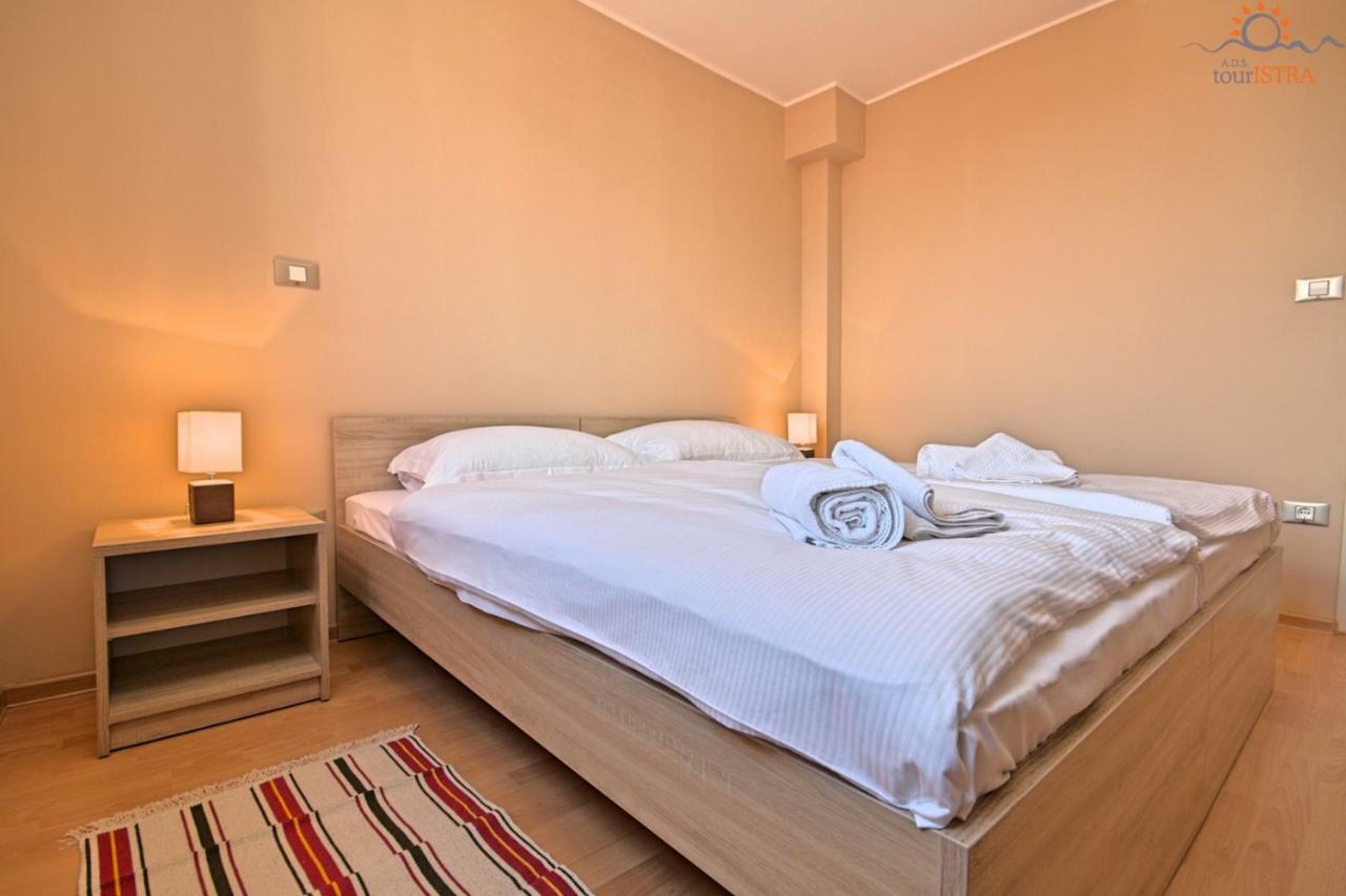 Rotonda Inn Novigrad Novigrad Istria Kültér fotó