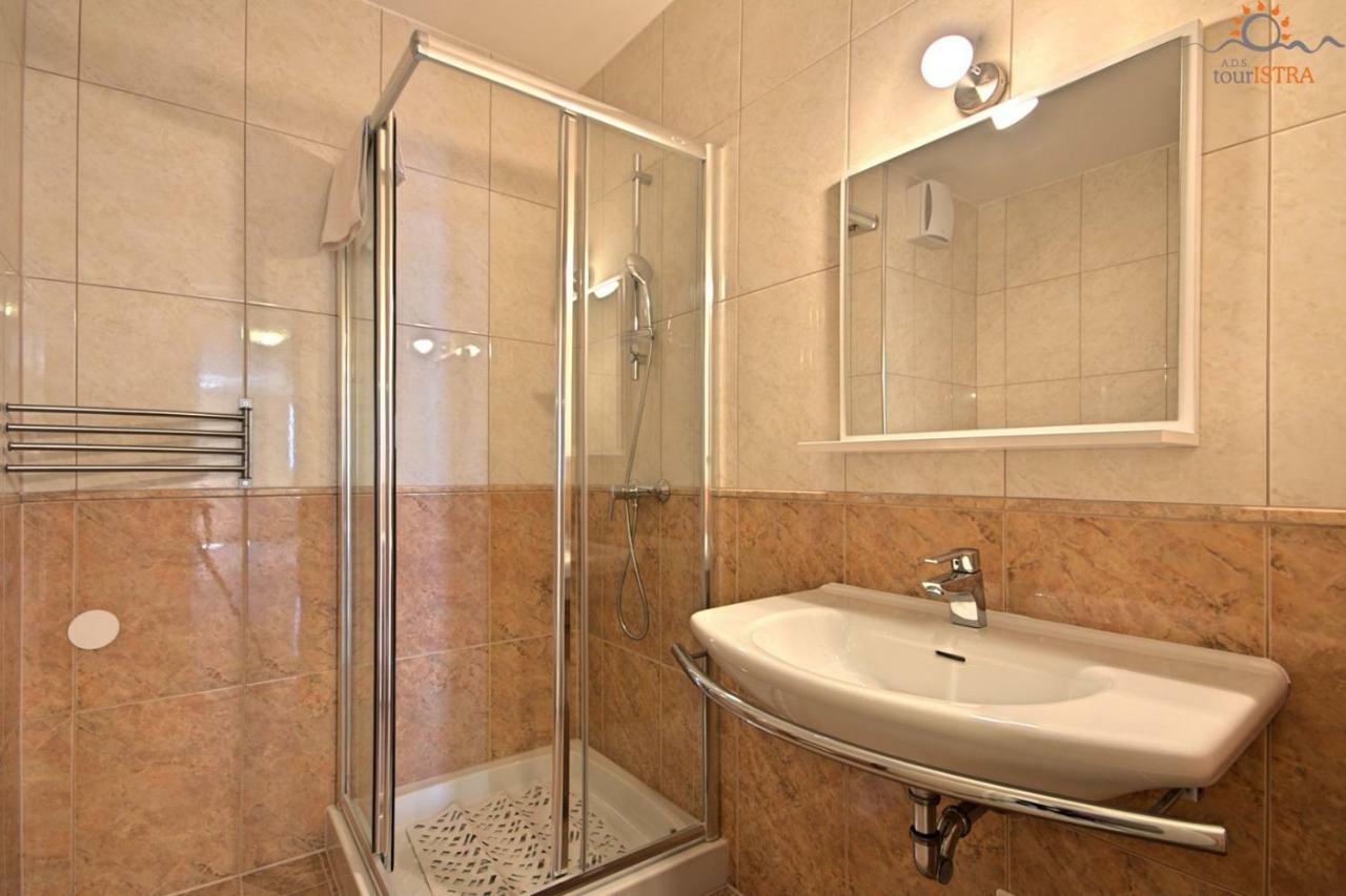 Rotonda Inn Novigrad Novigrad Istria Kültér fotó