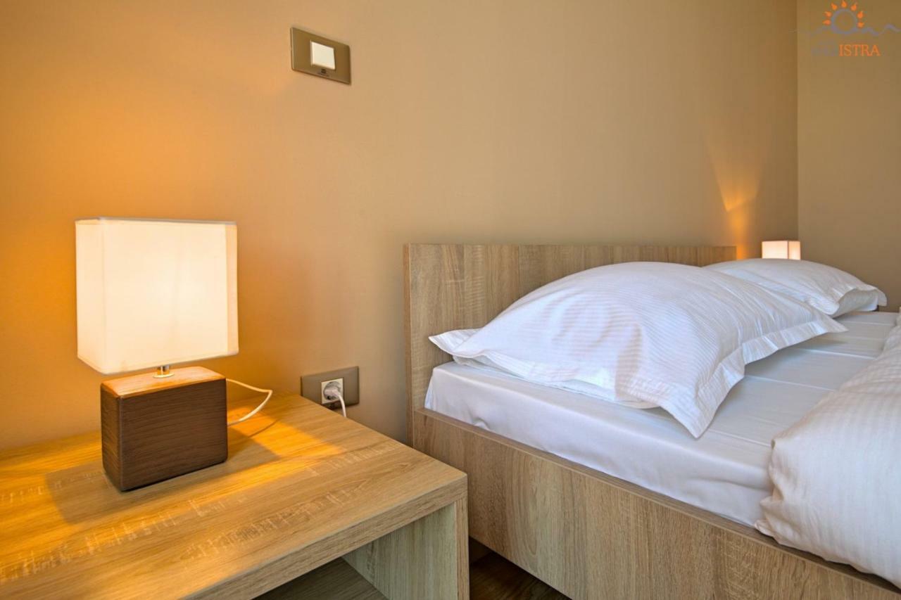 Rotonda Inn Novigrad Novigrad Istria Kültér fotó